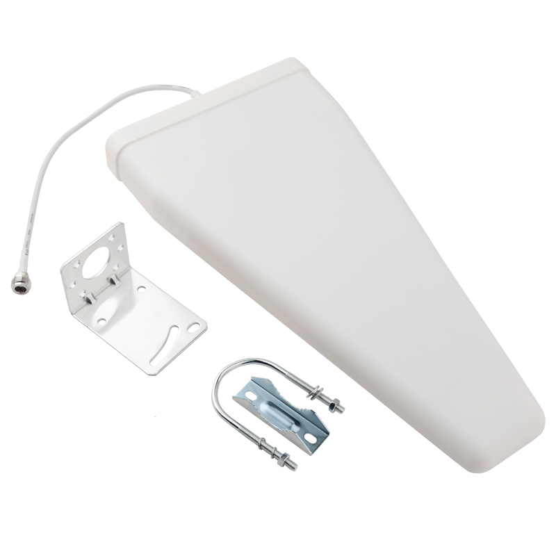  龙华山办事处对数周期天线定向接收发射700-3700MHz